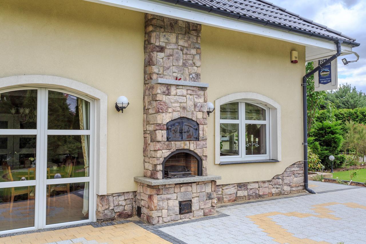 B&B Kamelia Komorniki  Exteriör bild